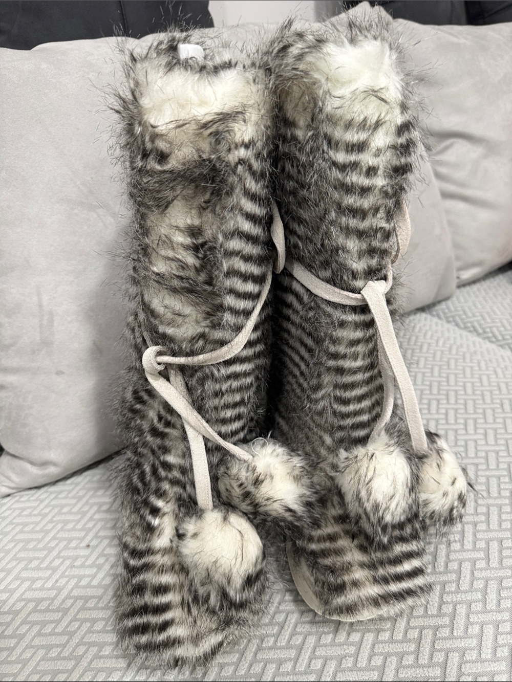 Y2k / Boho Colin Stuart for Victoria's Secret Faux Fur Boots – Size 9M